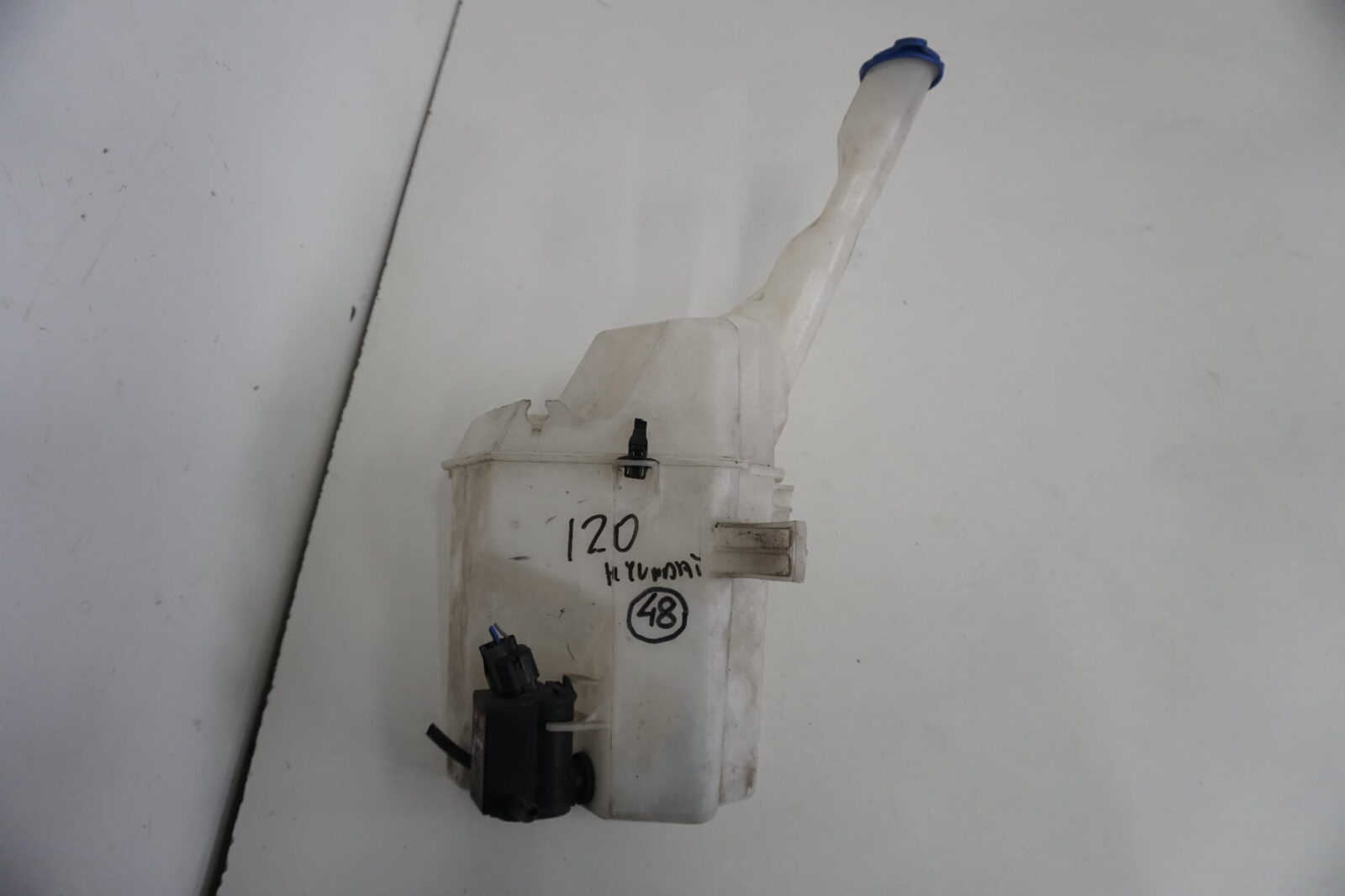 Hyundai I20 Zbiornik Płynu Spryskiwaczy 98610-1j000 98510-2j000
