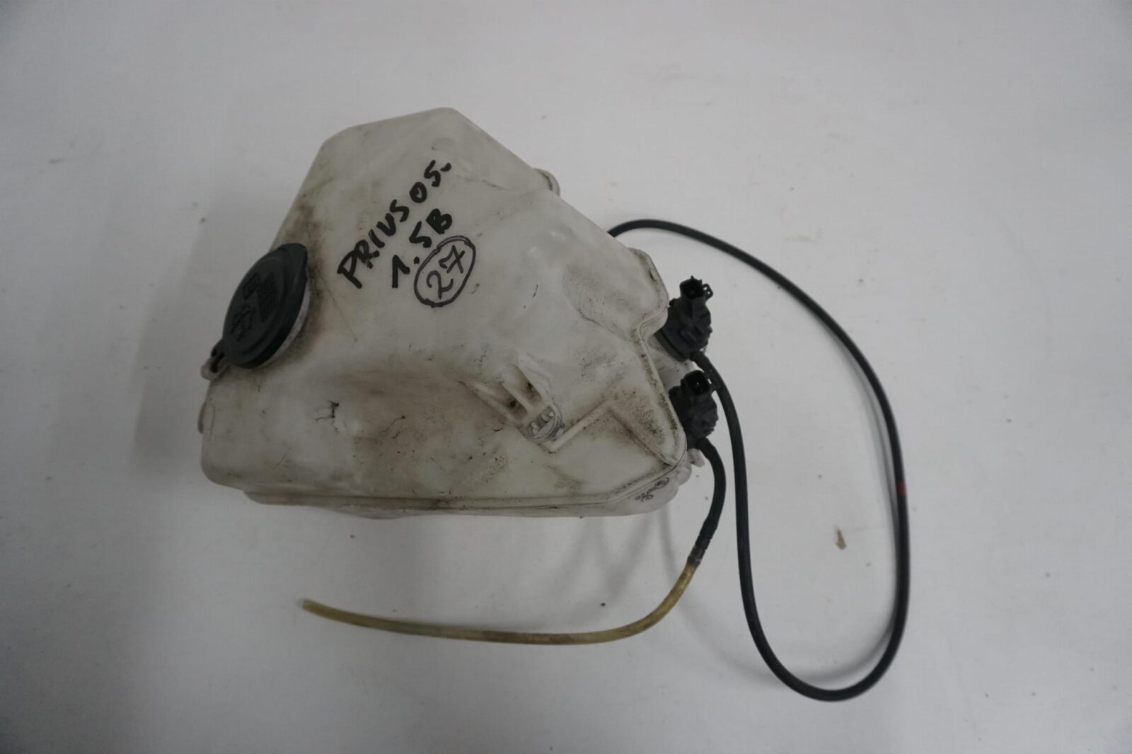 Toyota Prius II Zbiornik Płynu Spryskiwaczy 060851-145 85330-60190