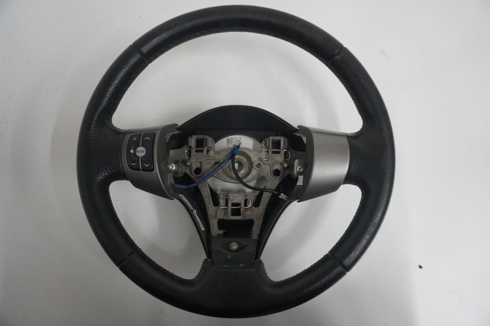 Toyota Yaris II 2009-2012 Lift Kierownica Multifunkcyjna 306679699fka-Ab