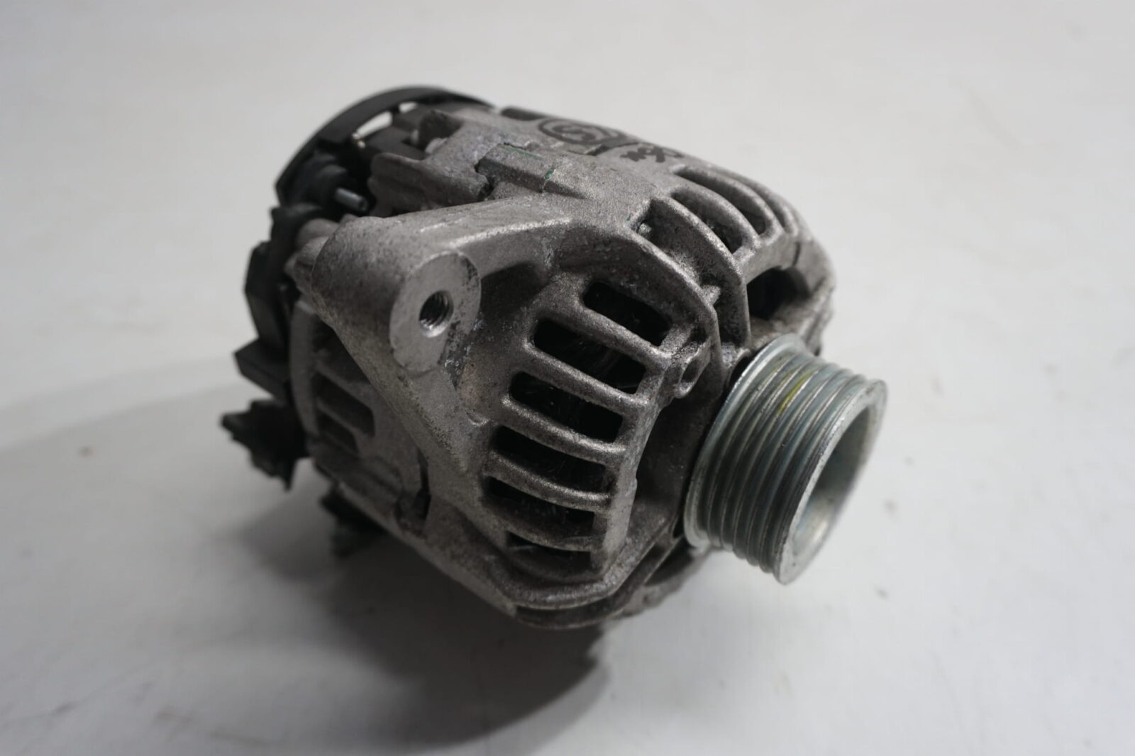 Toyota Yaris II Alternator 1.3benzyna