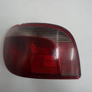 Toyota Yaris I Lampa Lewa Tylna Europa 2001rok