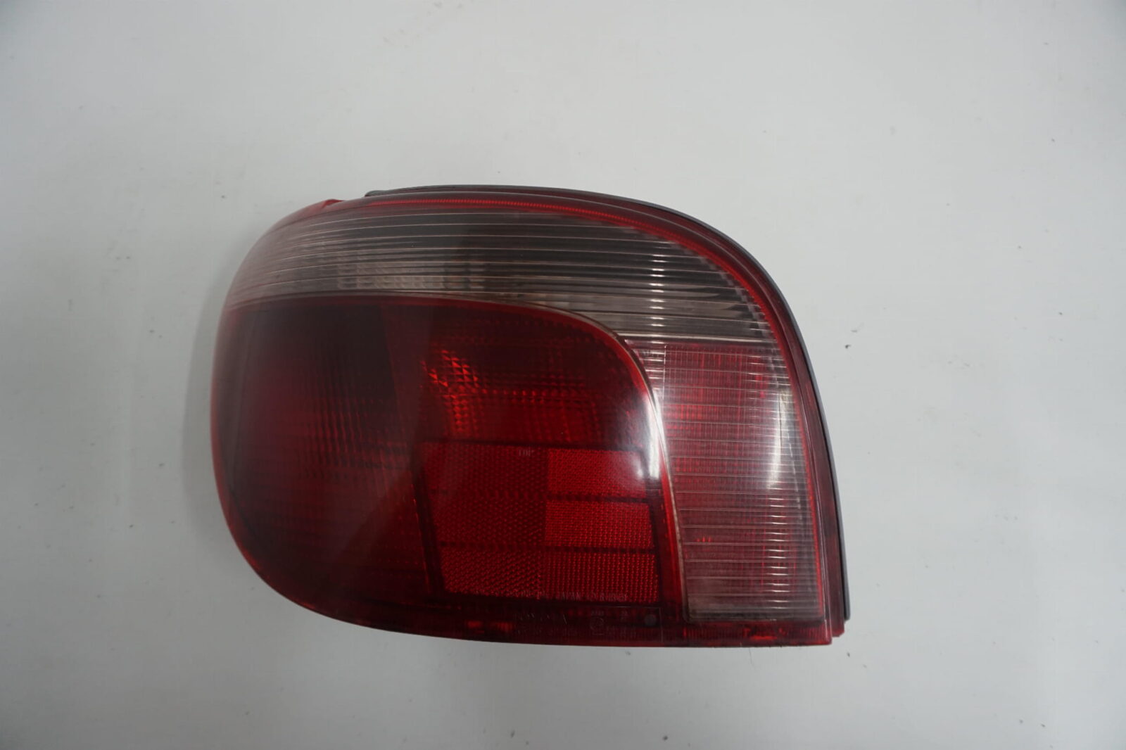 Toyota Yaris I Lampa Lewa Tylna Europa 2001rok