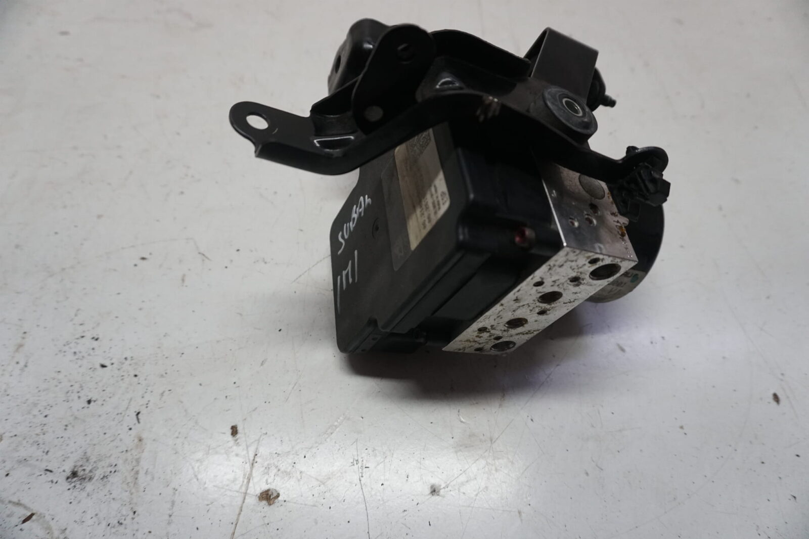 Subaru Legacy Outback Pompa Sterownik Abs 27536aj001