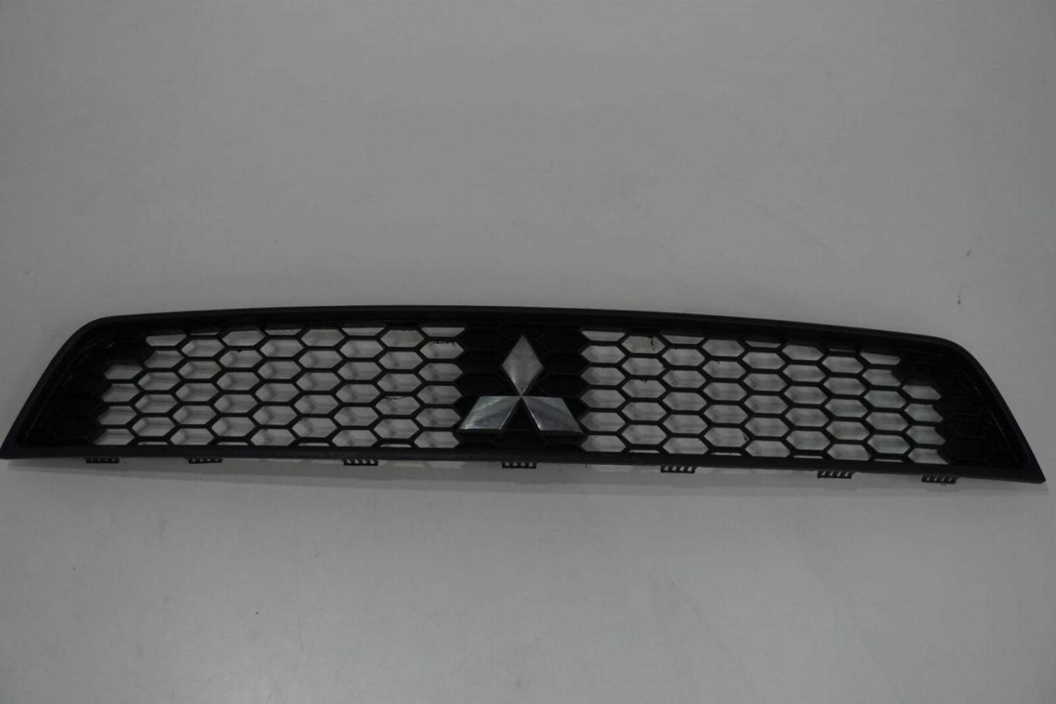 Mitsubishi Colt VI Z30 Lift Atrapa Grill Kratka Zderzaka Emblemat 7450a457