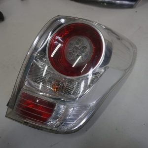 Toyota Verso Lampa Tylna Prawa 815510F101 ANGIELSKA
