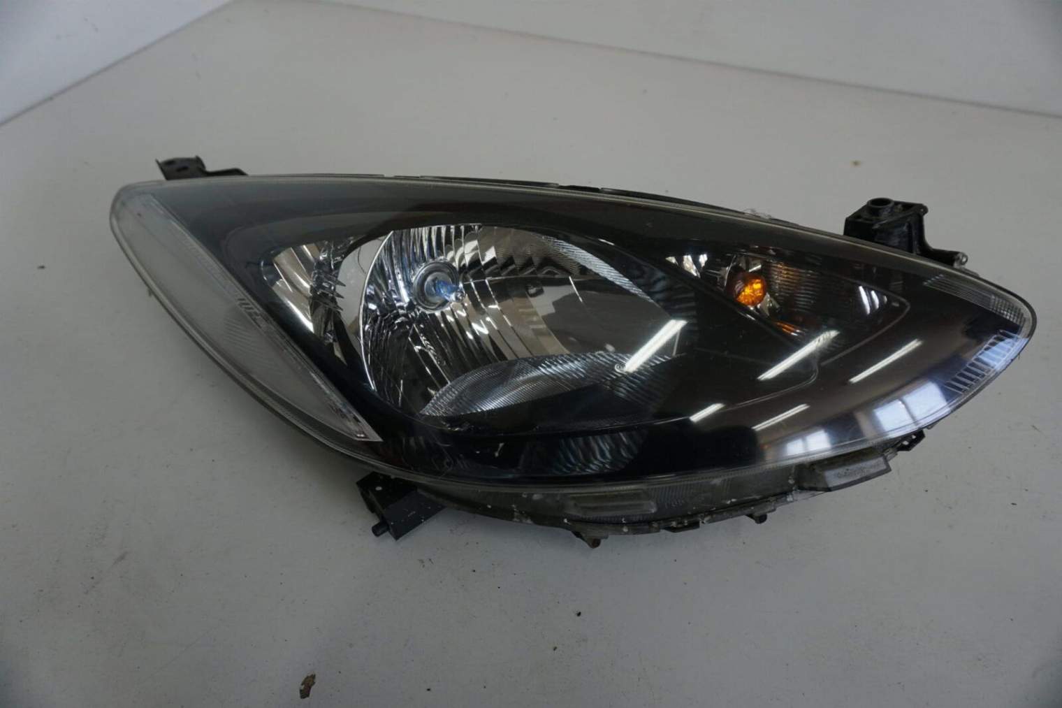 Mazda 2 II De Lampa Prawa Przednia 2009rok Nr.41