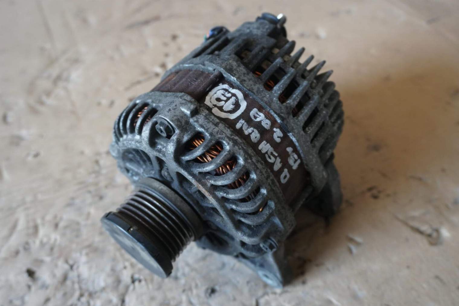 Nissan Qashqai Alternator 23100jd200