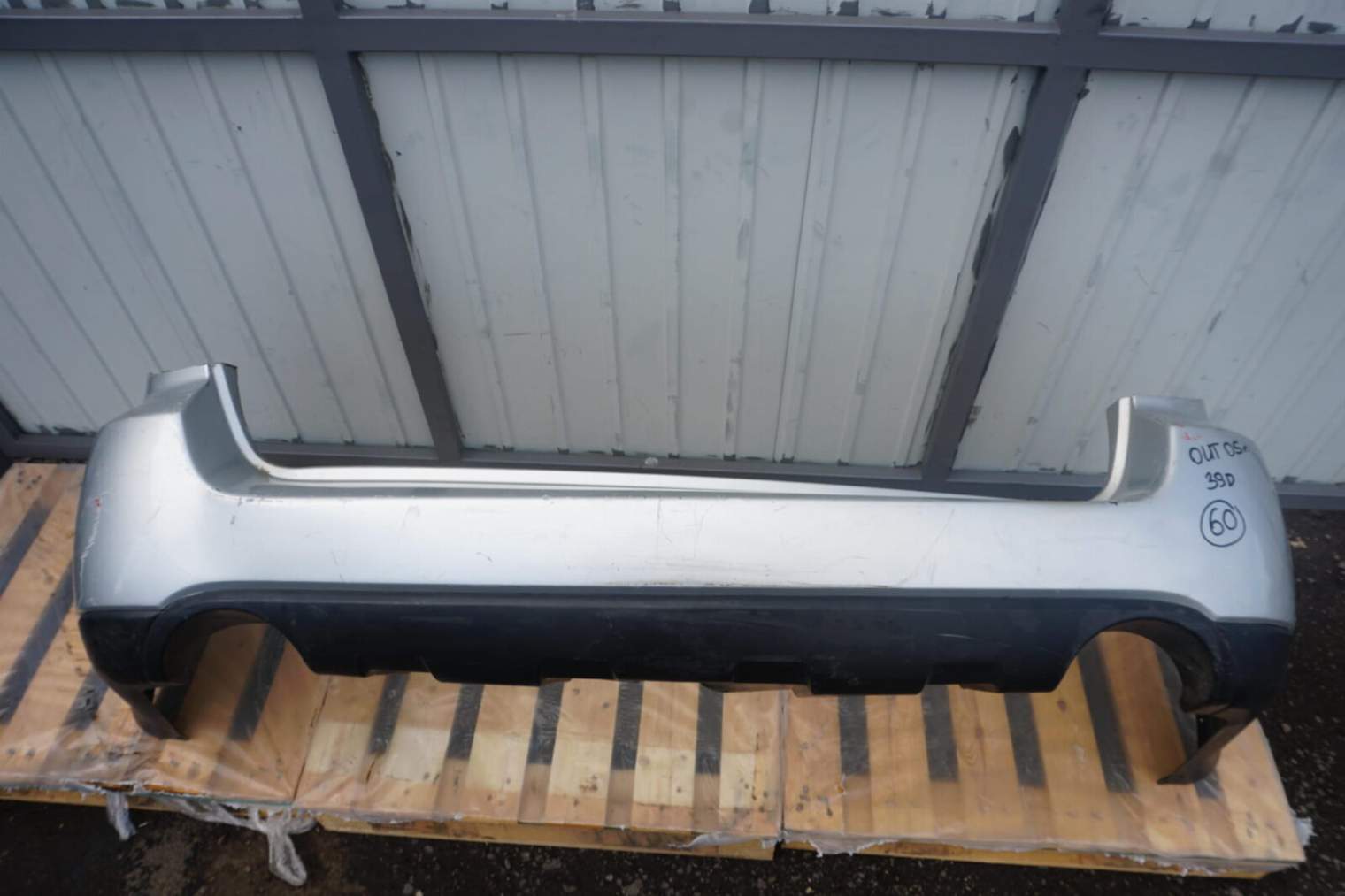 Subaru Outback III Zderzak Tylny 39d 57704ag060