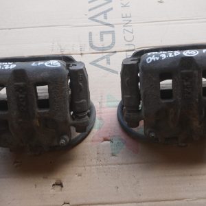 MITSUBISHI PAJERO III ZACISK HAMULCOWY PRZEDNI LEWY PRAWY 3.2DID
