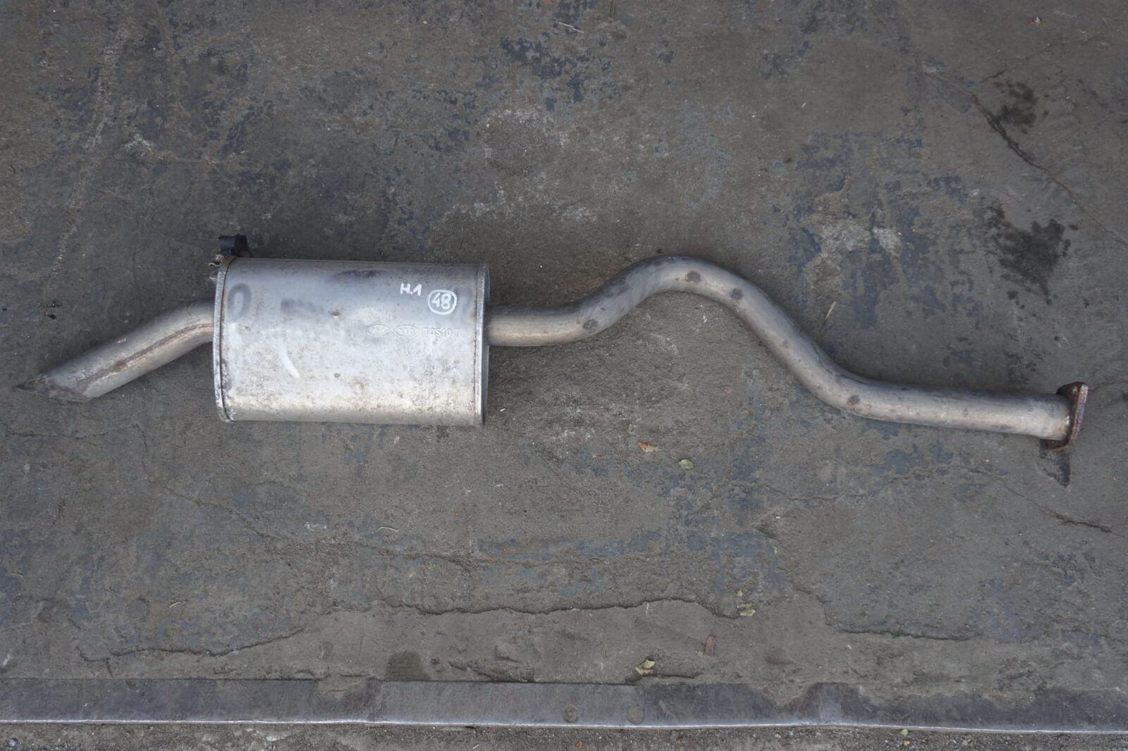 HYUNDAI I800 H1 Starex 2.5CRDI D4CB 2008R TLUMIK KONCOWY 287304H200 ; 287304H201 ; 287304H100