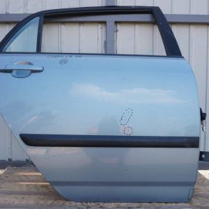 TOYOTA COROLLA E12 HB DRZWI PRAWE TYLNE HATBACK 2002rok