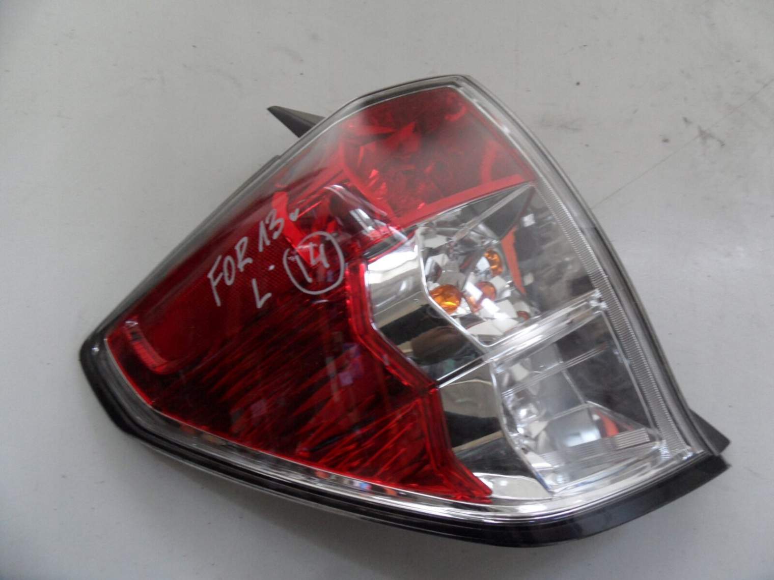 Subaru Forester III Sh 2012r Lampa Lewa Tylna
