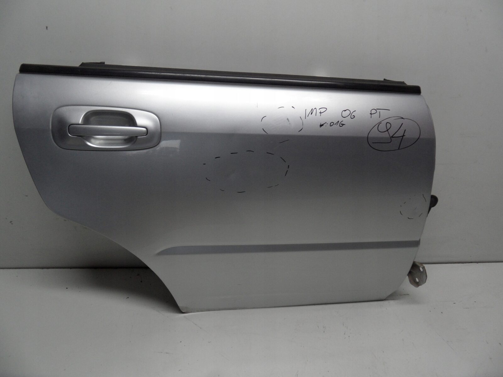 Subaru Impreza Gd 2006r Kombi Drzwi Prawe 01g