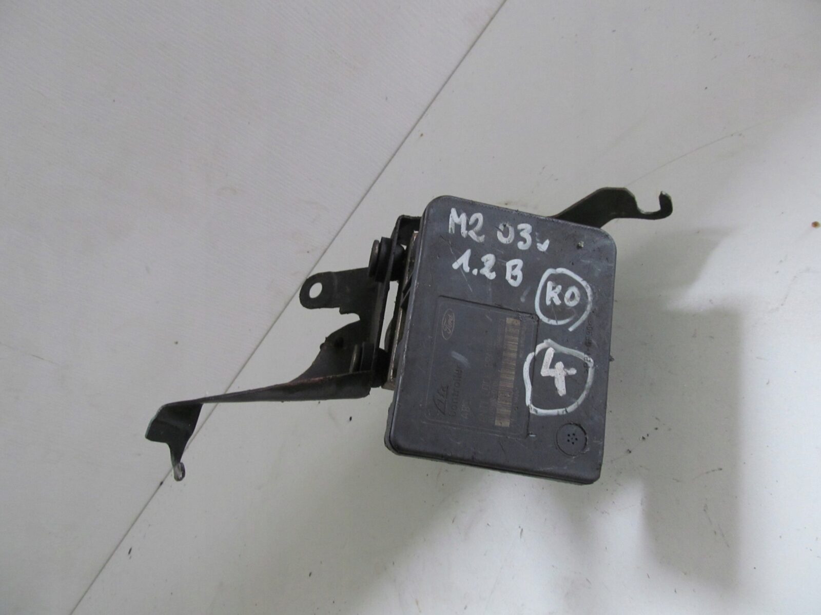 Mazda 2 I 2003r Pompa Hamulcowa Abs D351-437a0-B