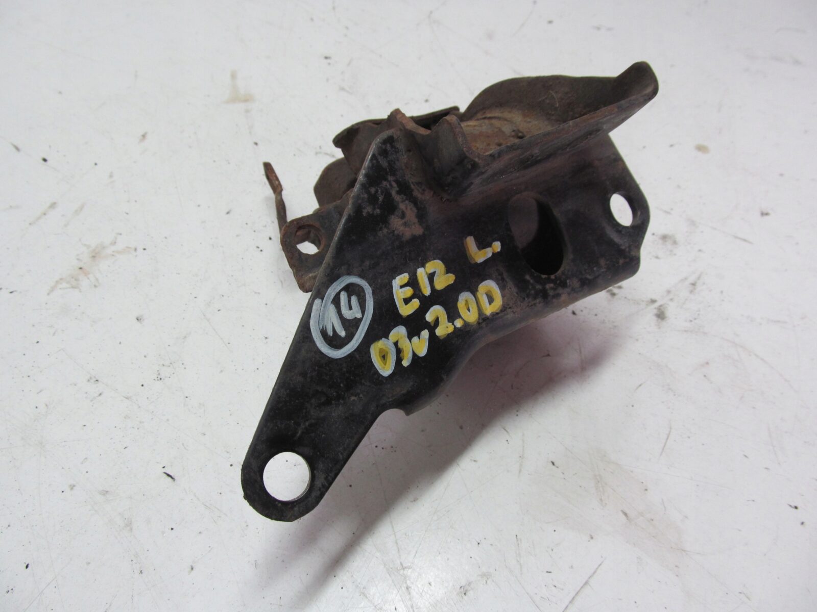 Toyota Corolla E12 2.0d Poduszka Silnika Lewa
