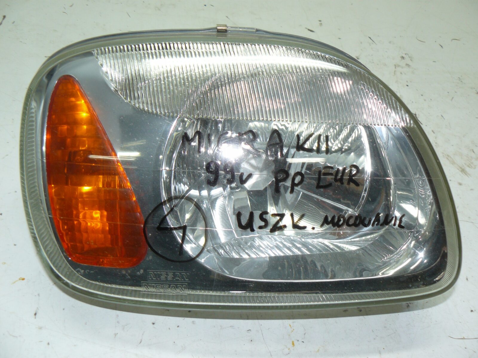 Nissan Micra K11 2001r Lampa Prawa Przednia Europa