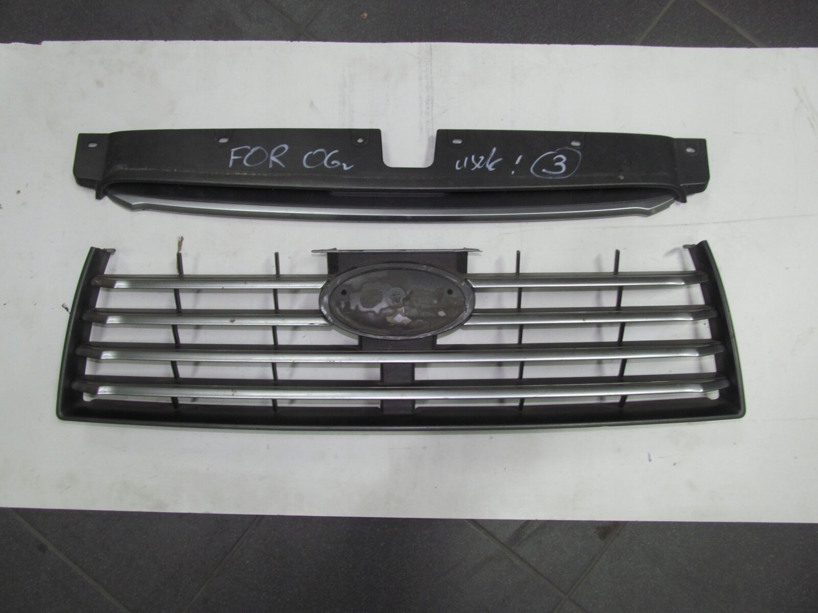 Subaru Forester Sg 2006r Atrapa Chłodnicy Grill