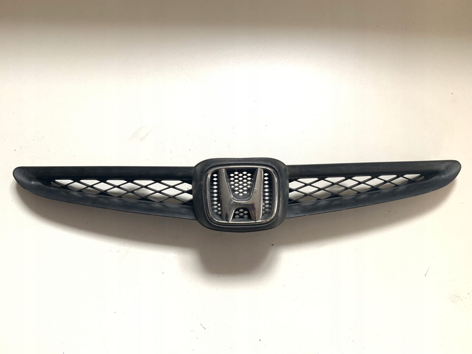 Honda Jazz I 2006r Grill Atrapa Znak