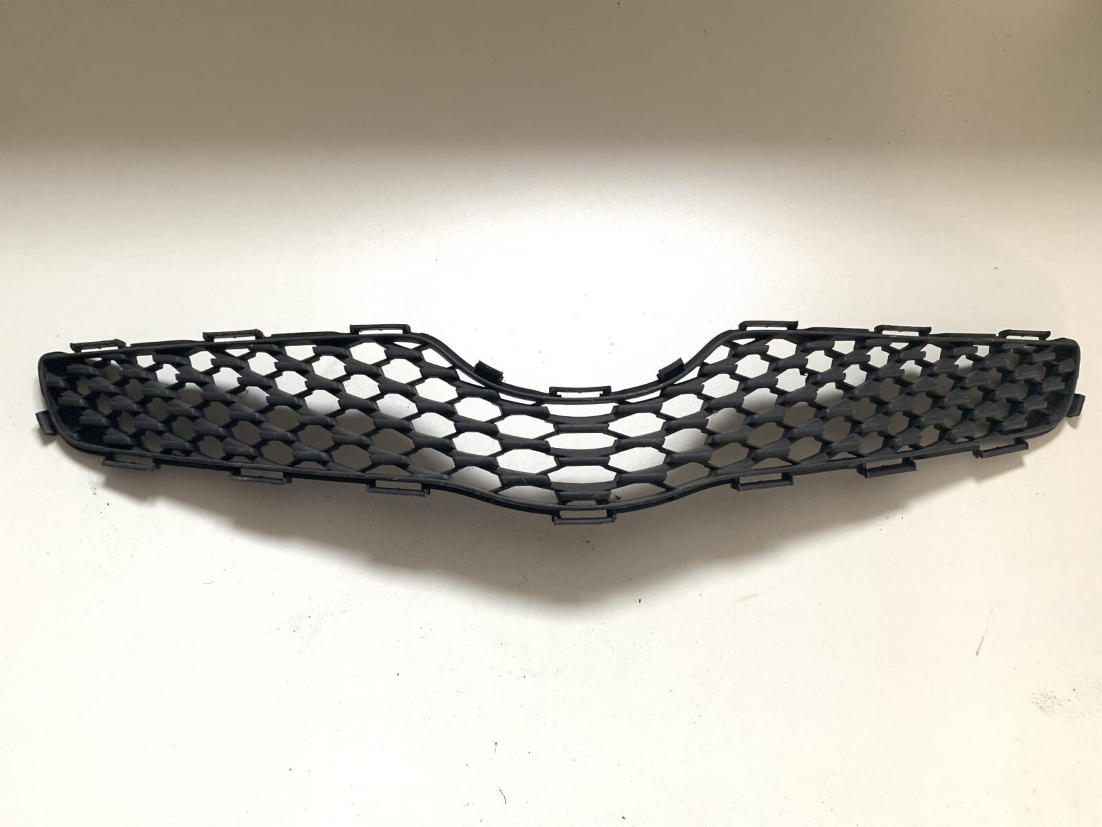 Toyota Yaris II 2009r Grill Atrapa 53111-Od230