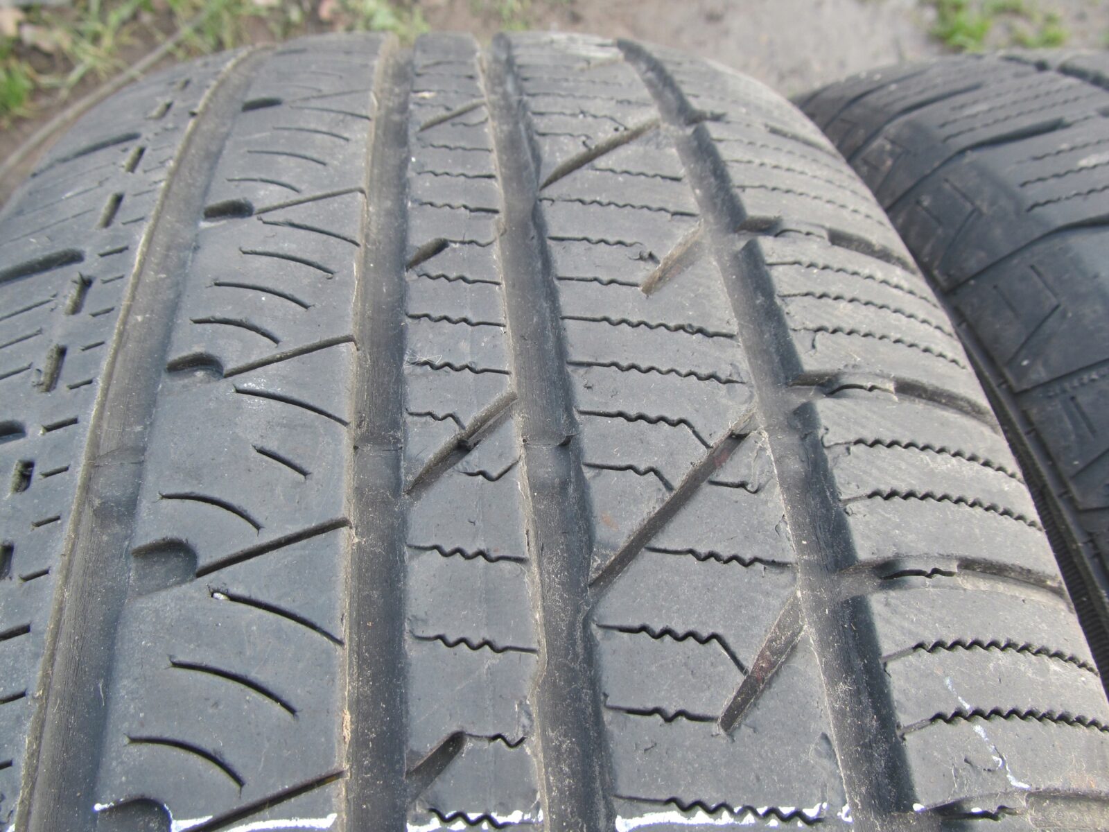 Opony (4SZT.) Continental Cross Contact 255/60r18 Dot 0613 - obrazek 3