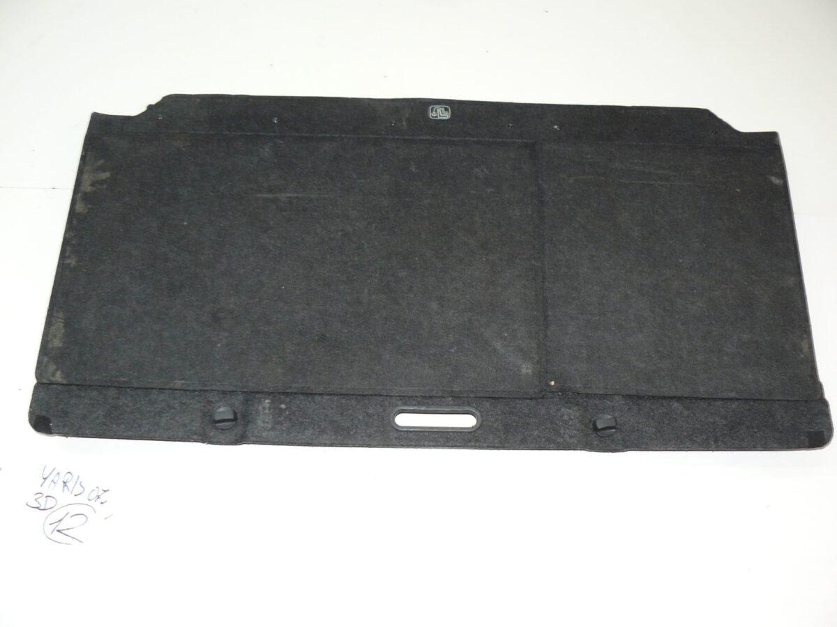 Toyota Yaris II 2007r Dywan Bagażnika