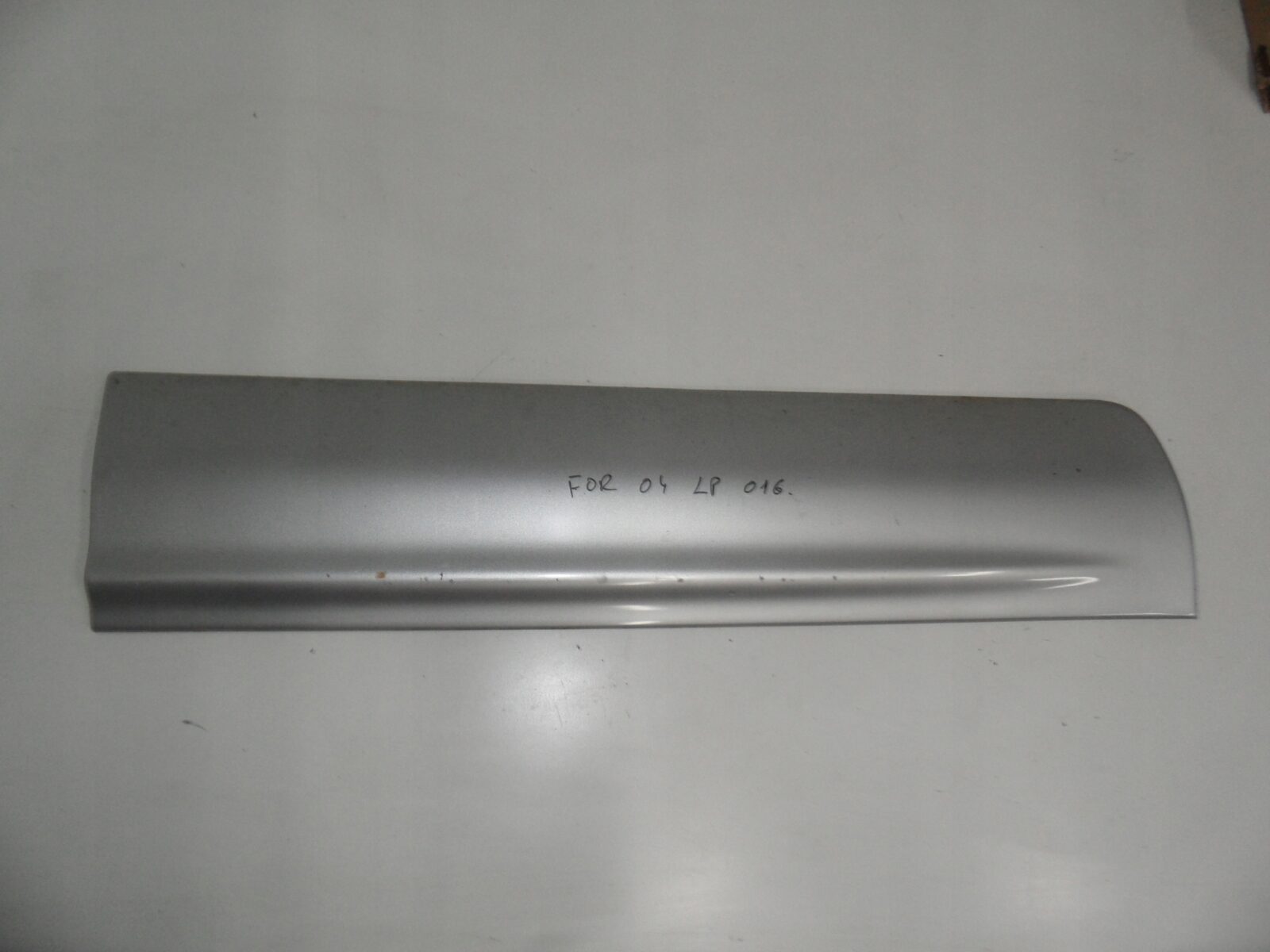 Subaru Forester II 04r Listwa Drzwi Lewa Przednia 01g