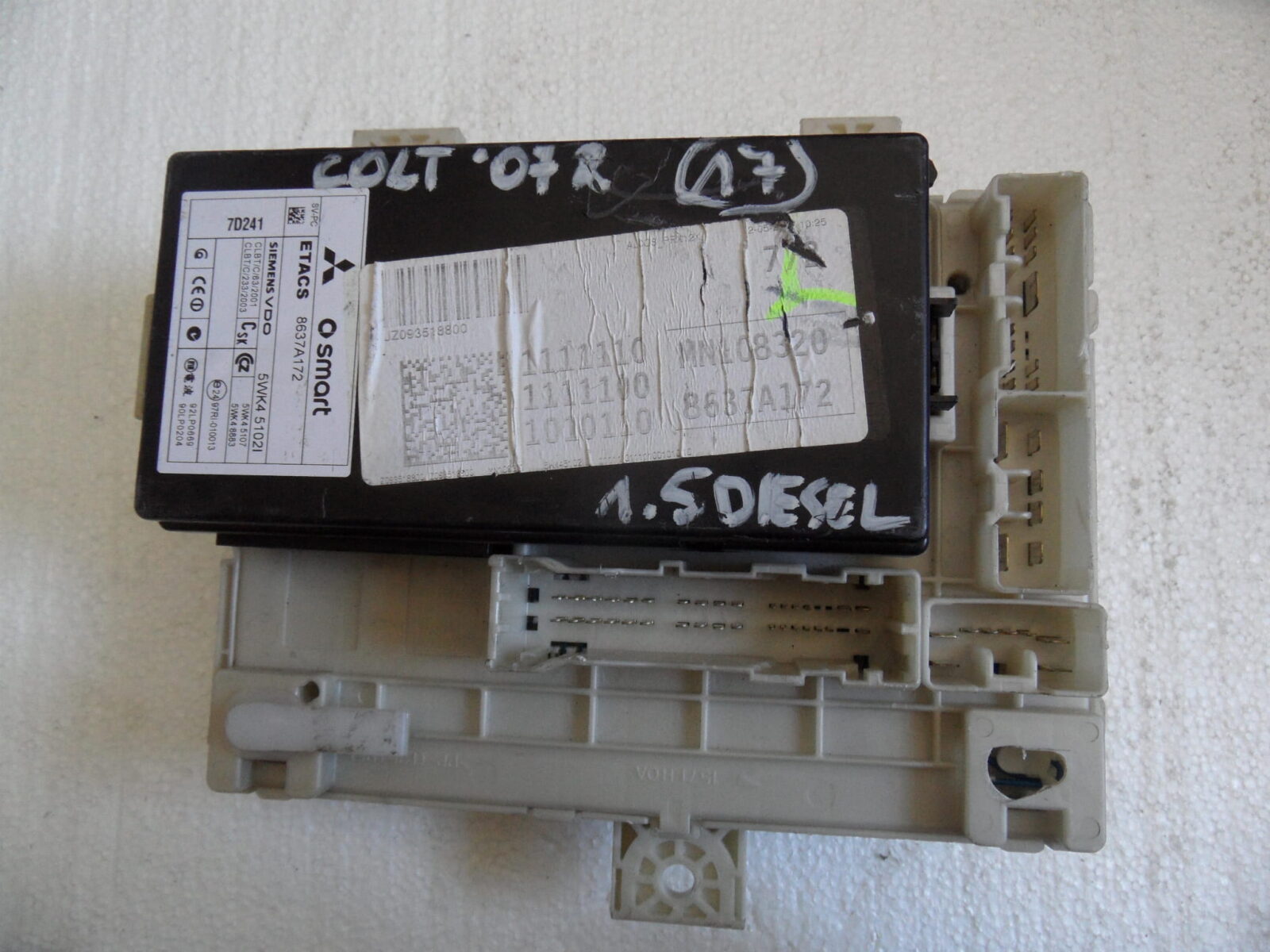 Mitsubishi Colt Cz 07r 1.5d Bezpieczniki Moduł Sterownik Mn108320 8637a172
