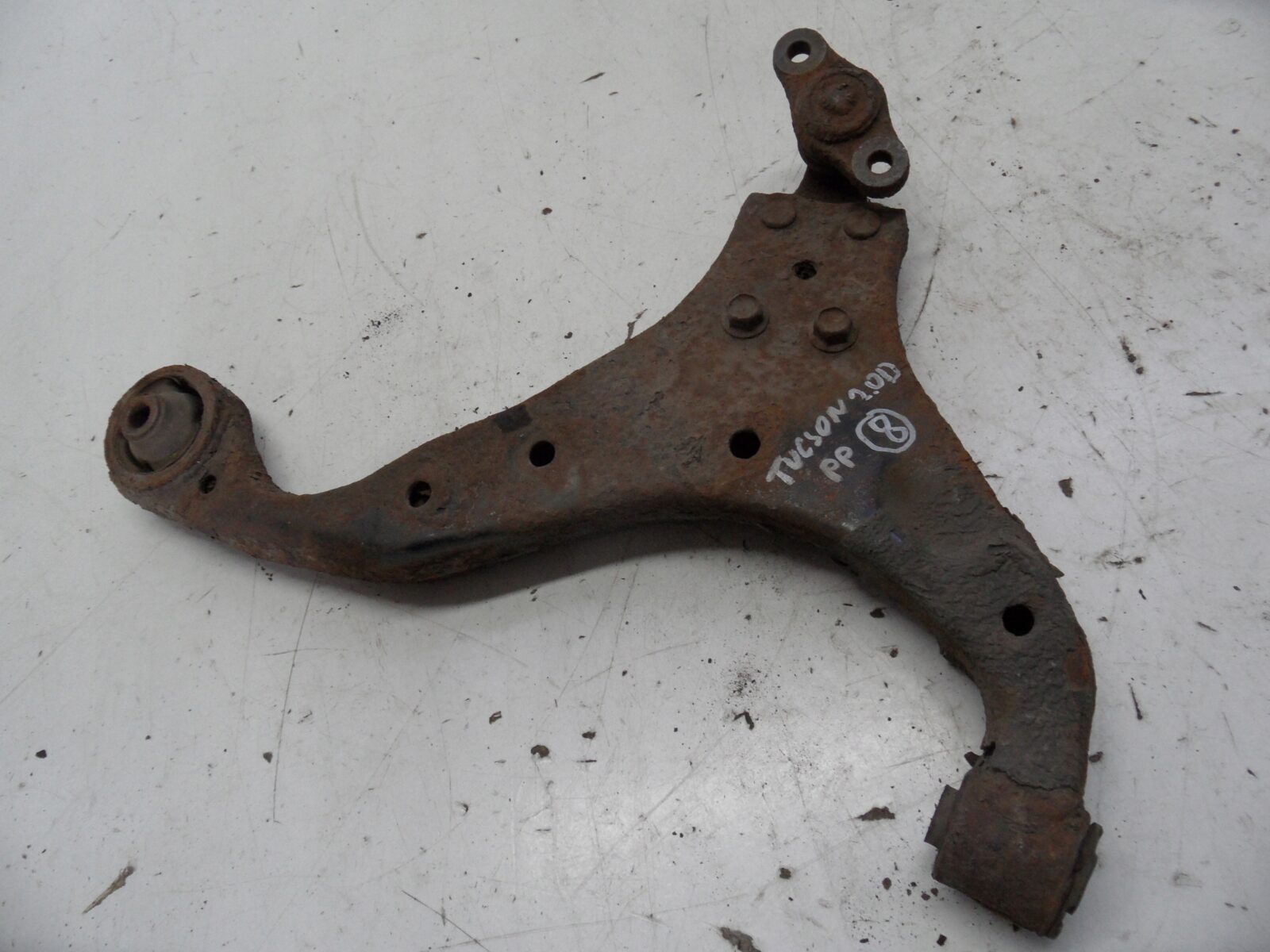 Hyundai Tucson II 2007r Wahacz Przedni Prawy
