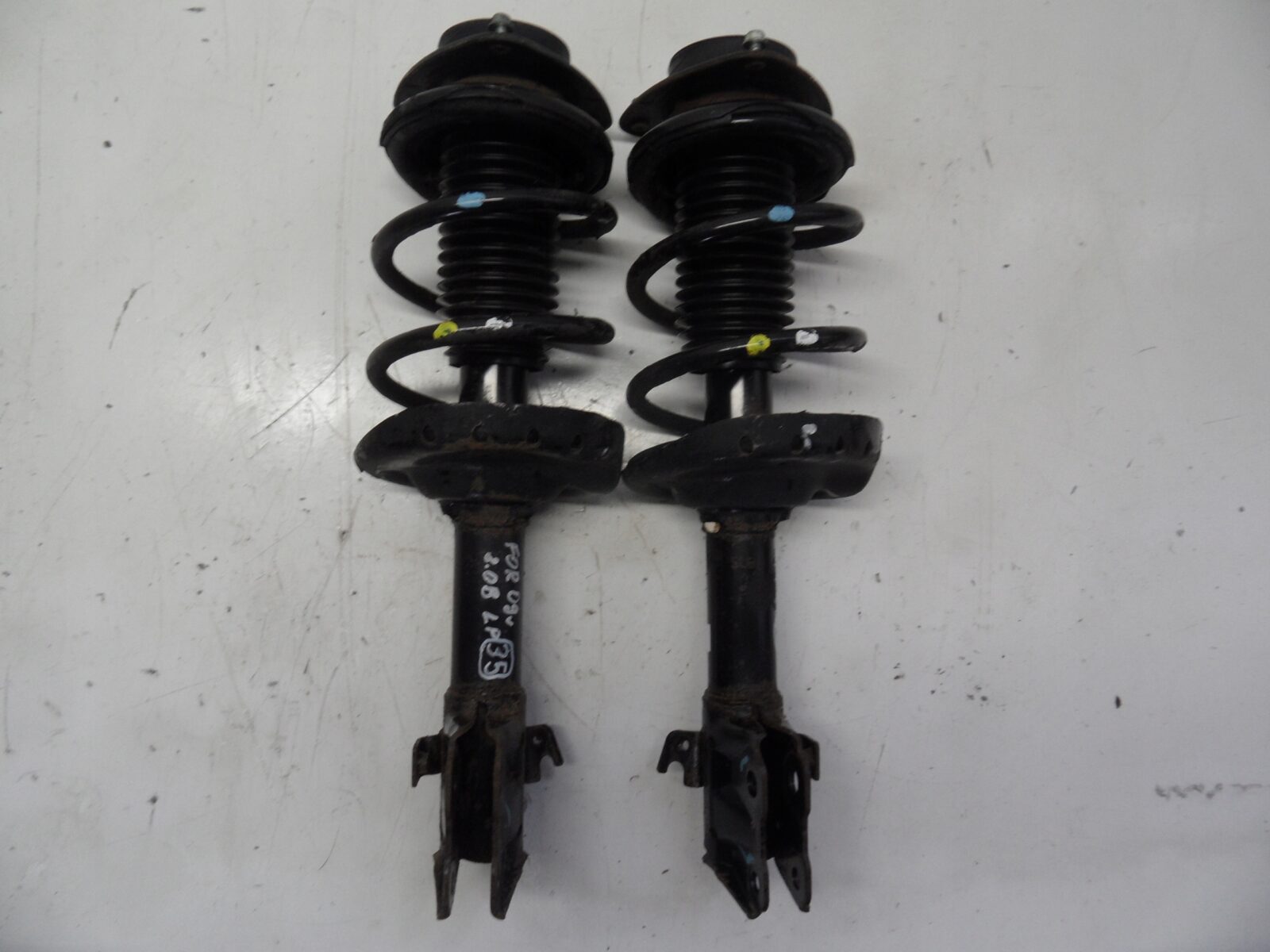 Subaru Forester III Sh 2.0b Amortyzatory Przednie