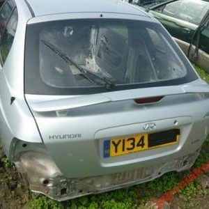 Hyundai Accent 2000 2001 2002r. Klapa Tylna Szyba