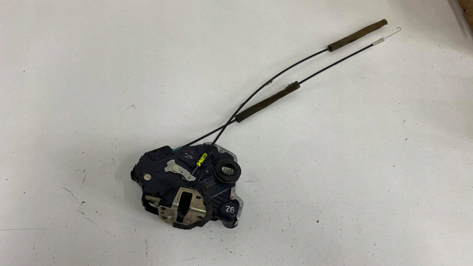 Toyota Corolla E12 Zamek Drzwi Prawy Przedni