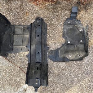 Subaru Forester IV 2.0xt Osłona Silnika 56410sg030
