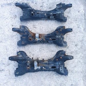 Honda Jazz I 2006r 1,3 B Belka Przednia Sanki