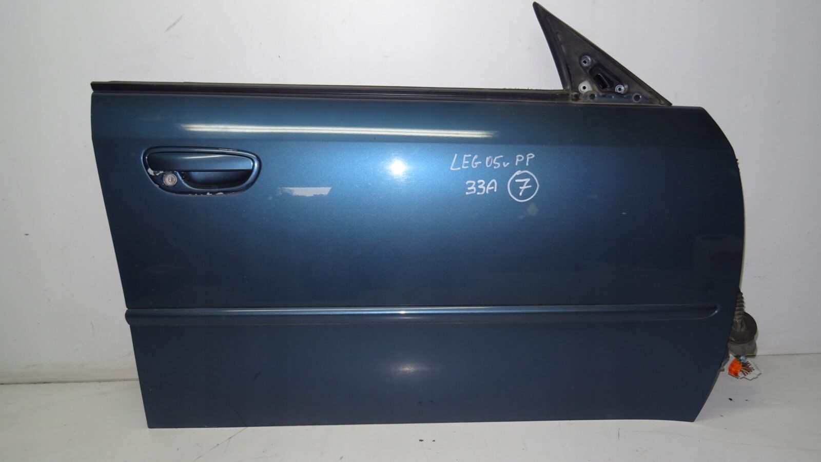 Subaru Legacy IV 2005r Drzwi Prawe Przednie 33a