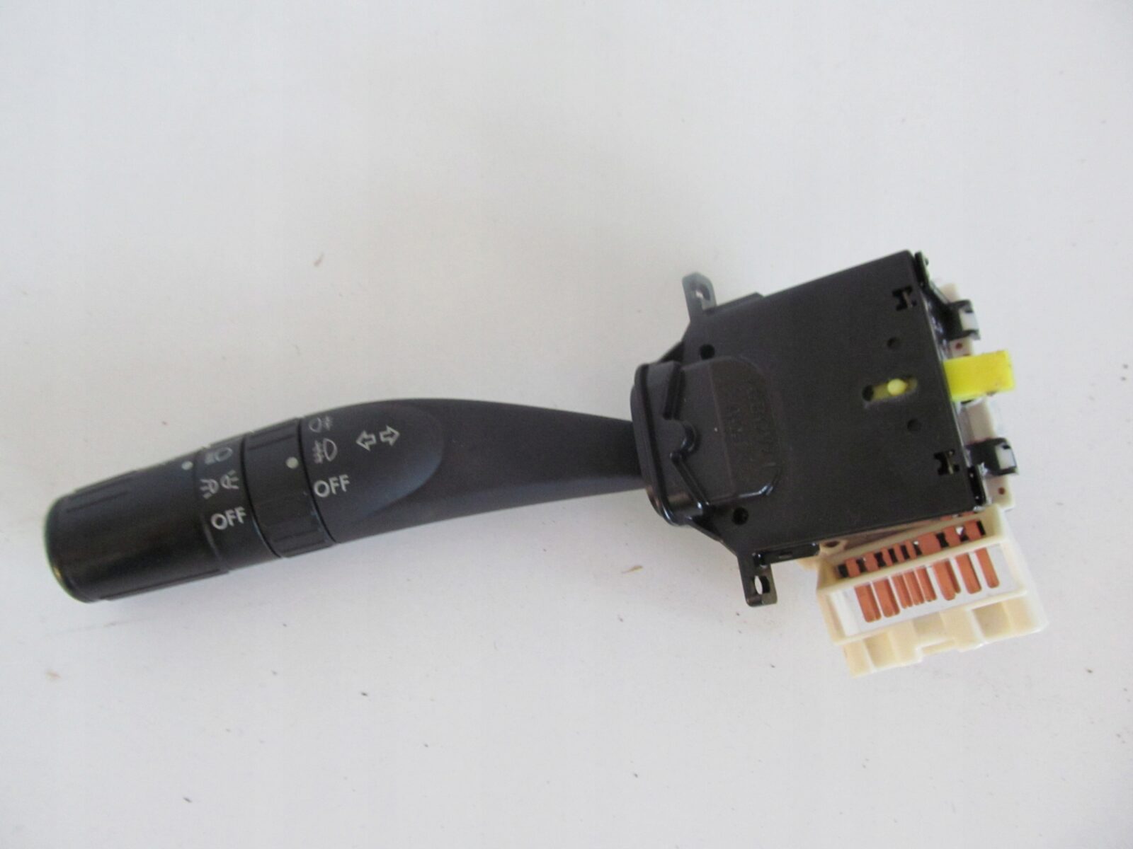 Subaru Forester Sh III Przełącznik Manetka Świateł 83115ag050 ; 83115ag051 ; 83115ag150 ; 83115ag140