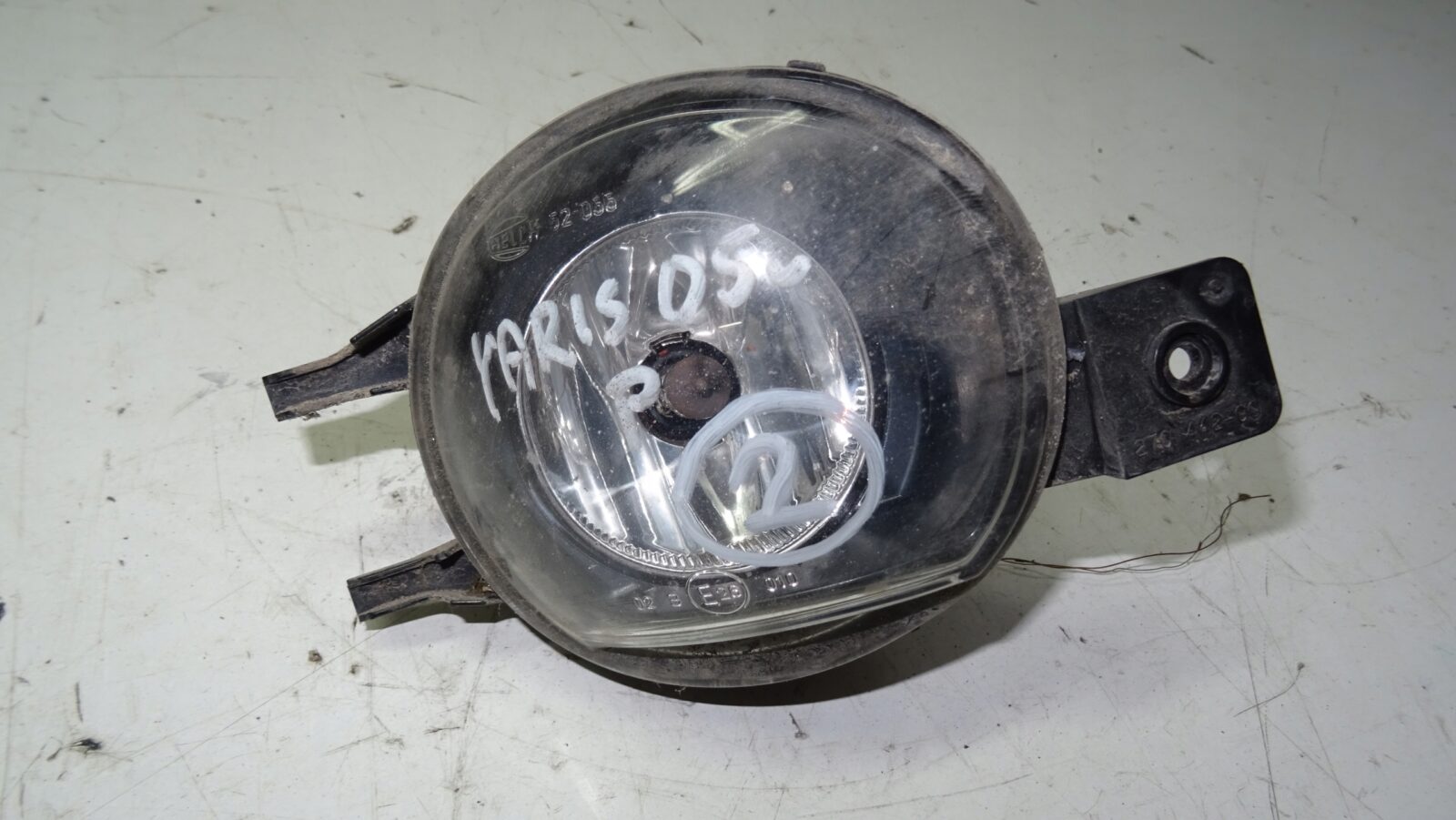 Toyota Yaris I 2005r Halogen Prawy