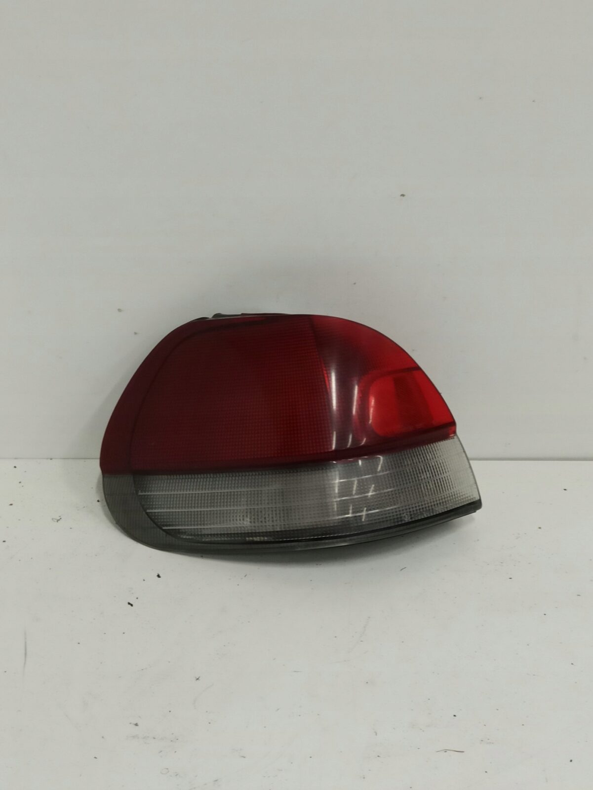 Subaru Legacy II Bd 97r Lampa Tylna Lewa Eur OEM