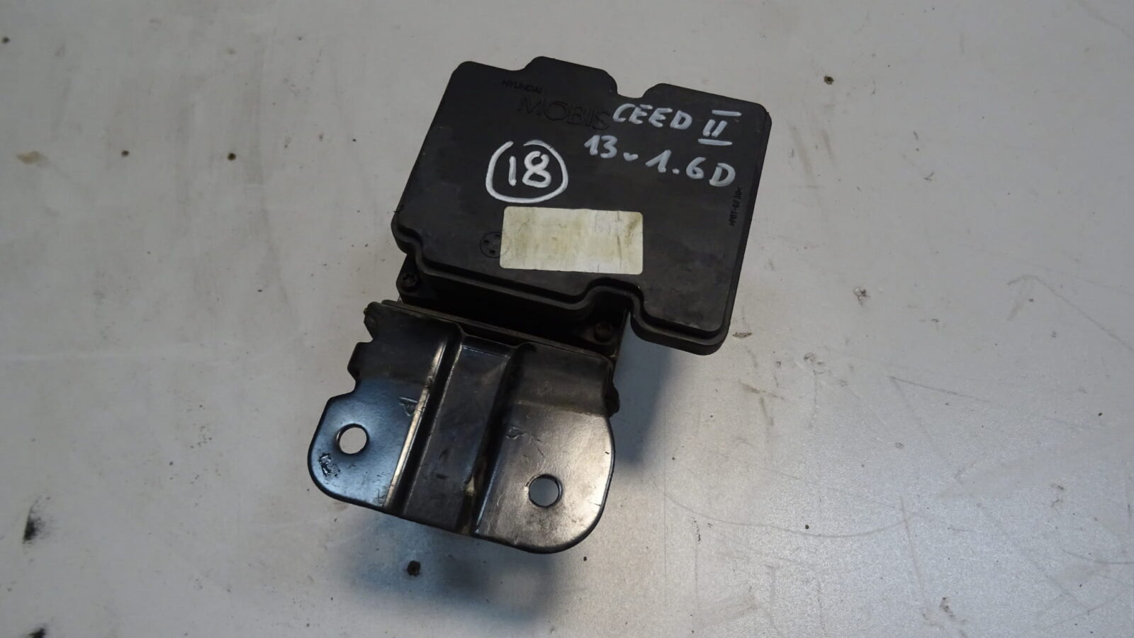 Kia Ceed II Jd 1.6 Crdi Pompa Hamulcowa Abs A2589-20500 58920-A2210 61589-45200
