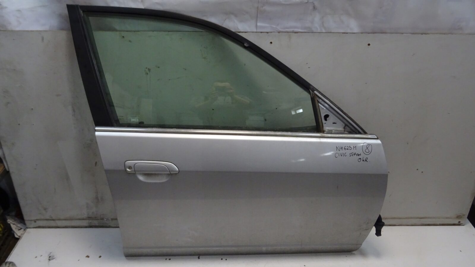 Honda CIVIc VII 2003r Sedan Drzwi Prawe P Nh623m