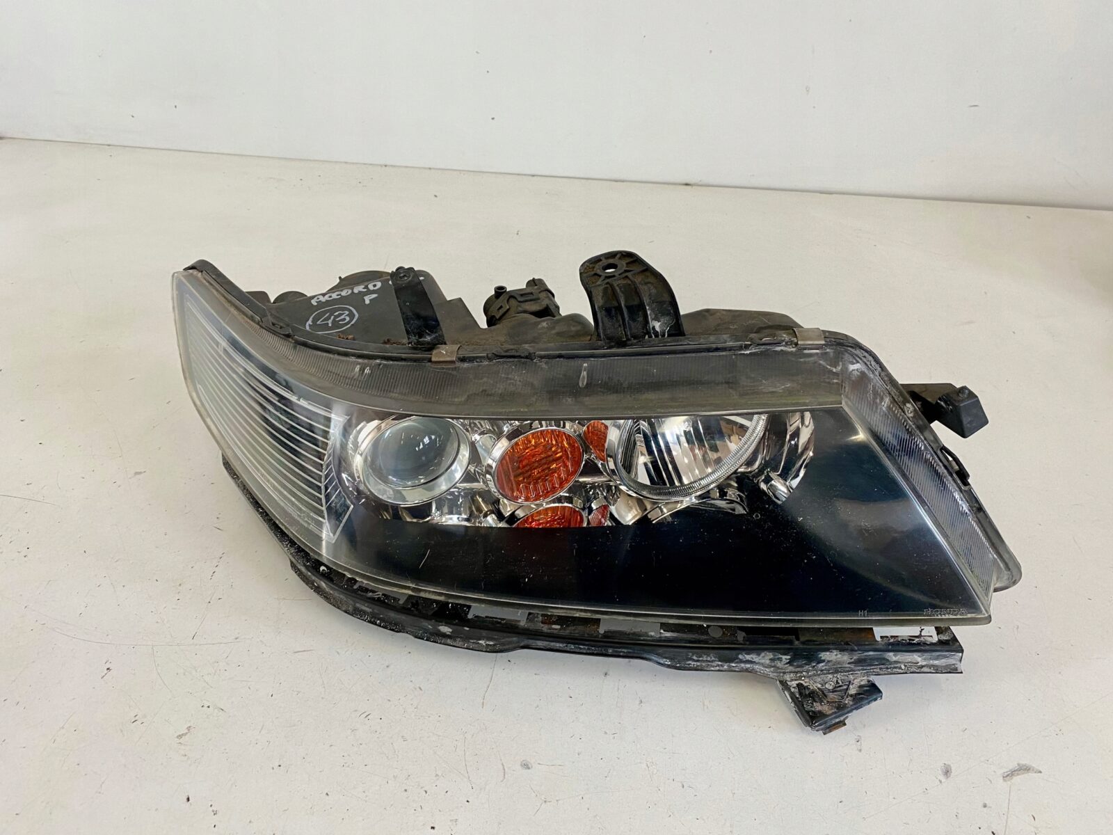 Honda Accord VII 2005r Lampa Prawa Przednia