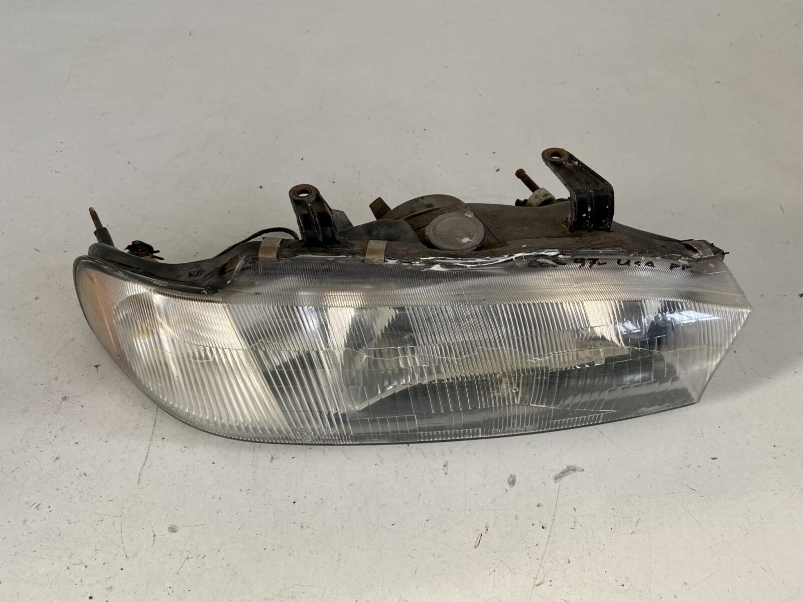 Subaru Legacy II 1997r Lampa Prawa Przednia Usa