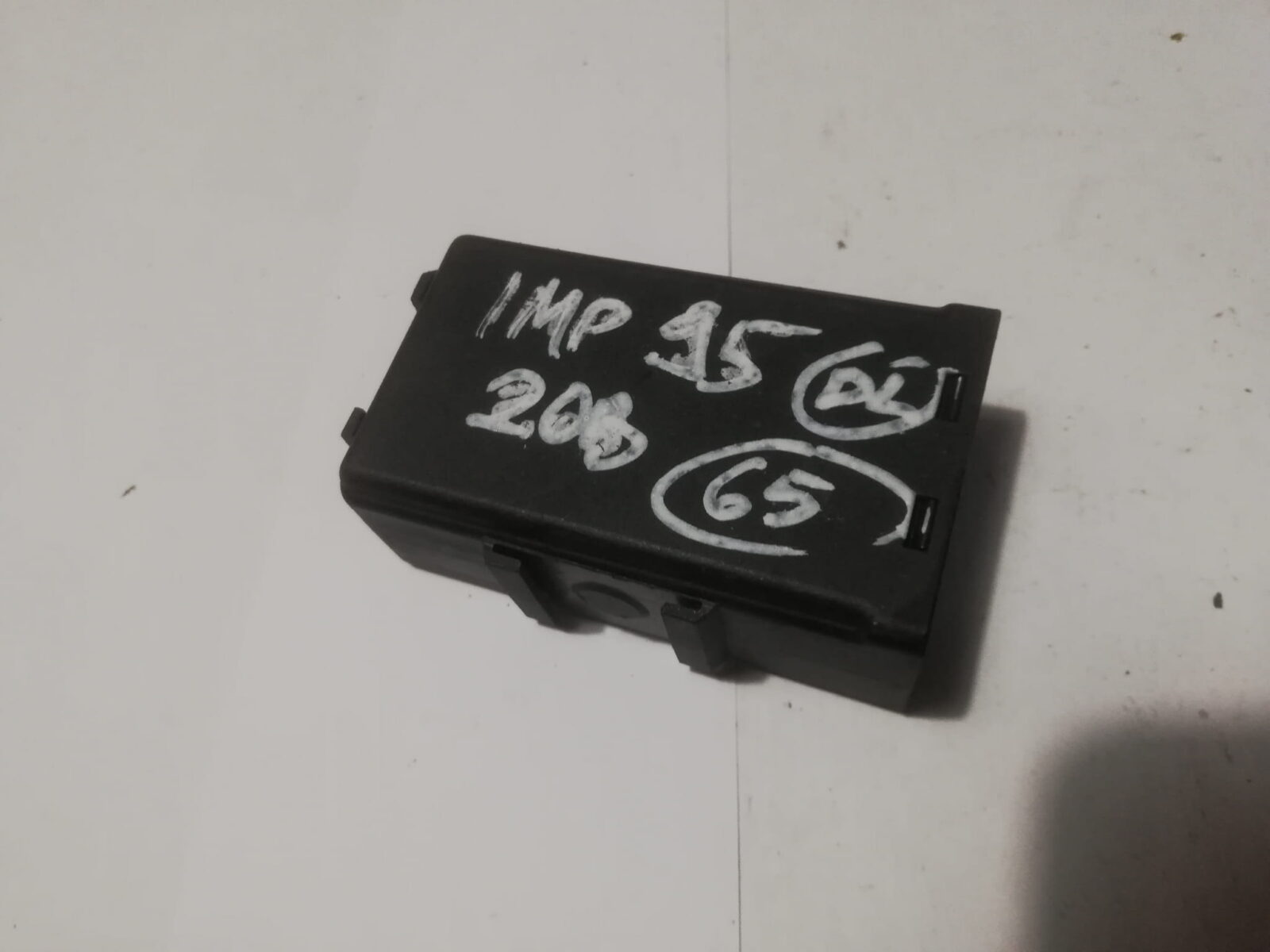 Subaru Impreza Gc Legacy Moduł Immobilizer 88205ac010