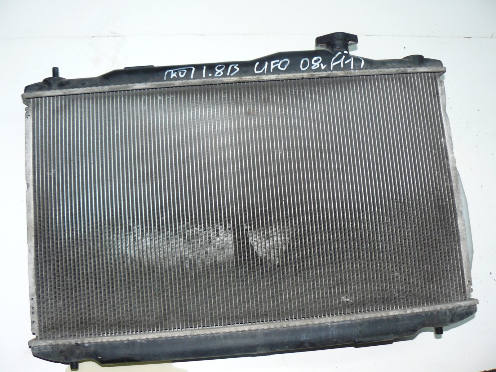 Honda CIVIc VIII Ufo 1.8benzyna Chłodnica Wody