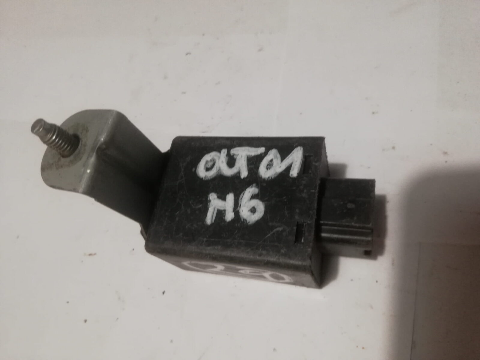 Subaru Legacy Outback III Moduł Sterownik Przekaźnik 83023ae000 - obrazek 3
