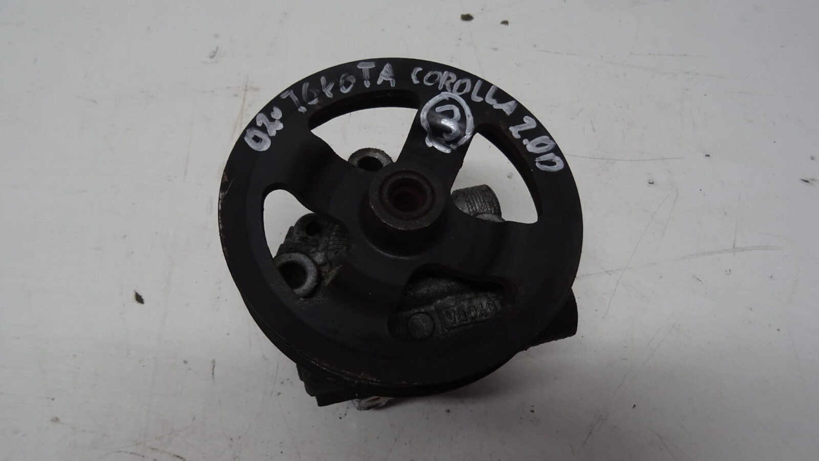 Toyota Corolla E12 2.0d Pompa Wspomagania