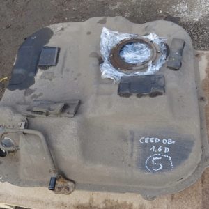 Kia Ceed 2008r Hatchback 1.6d Zbiornik Paliwa