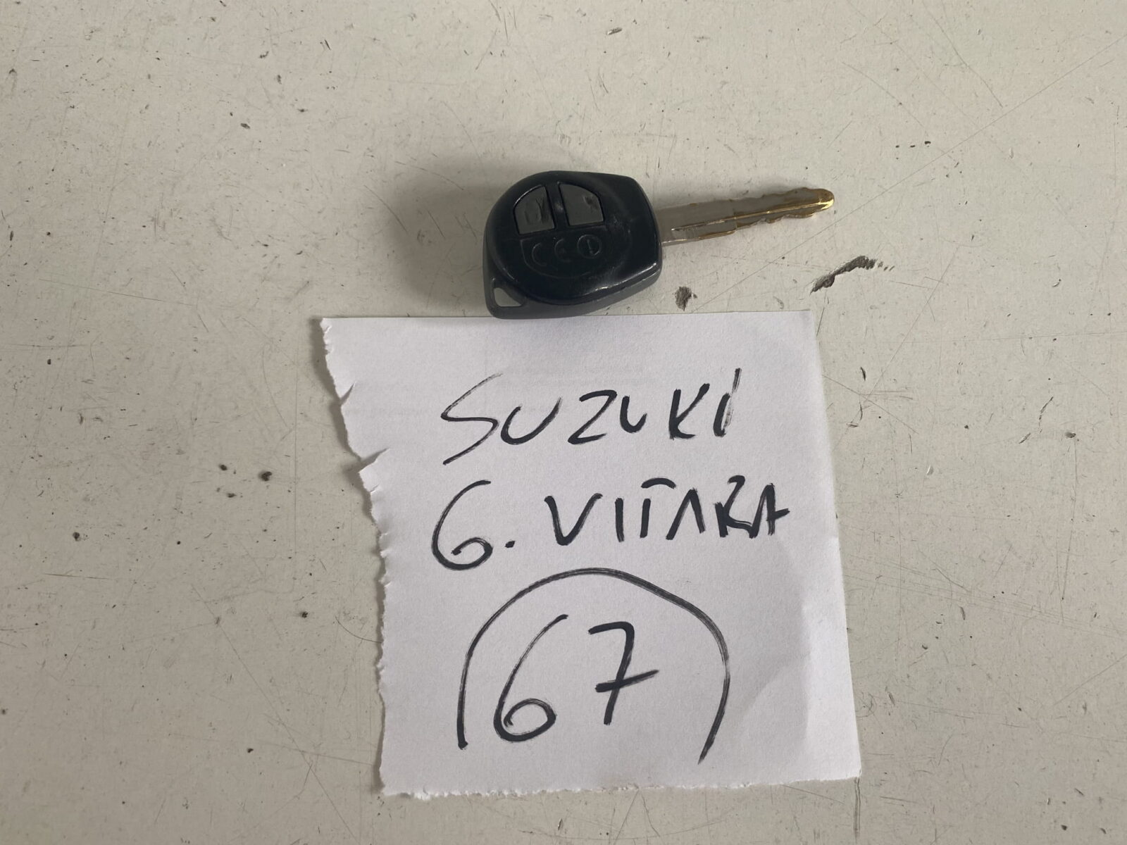 Suzuki Grand VItara Sx4 Swift Kluczyk Calsonic Nr.67