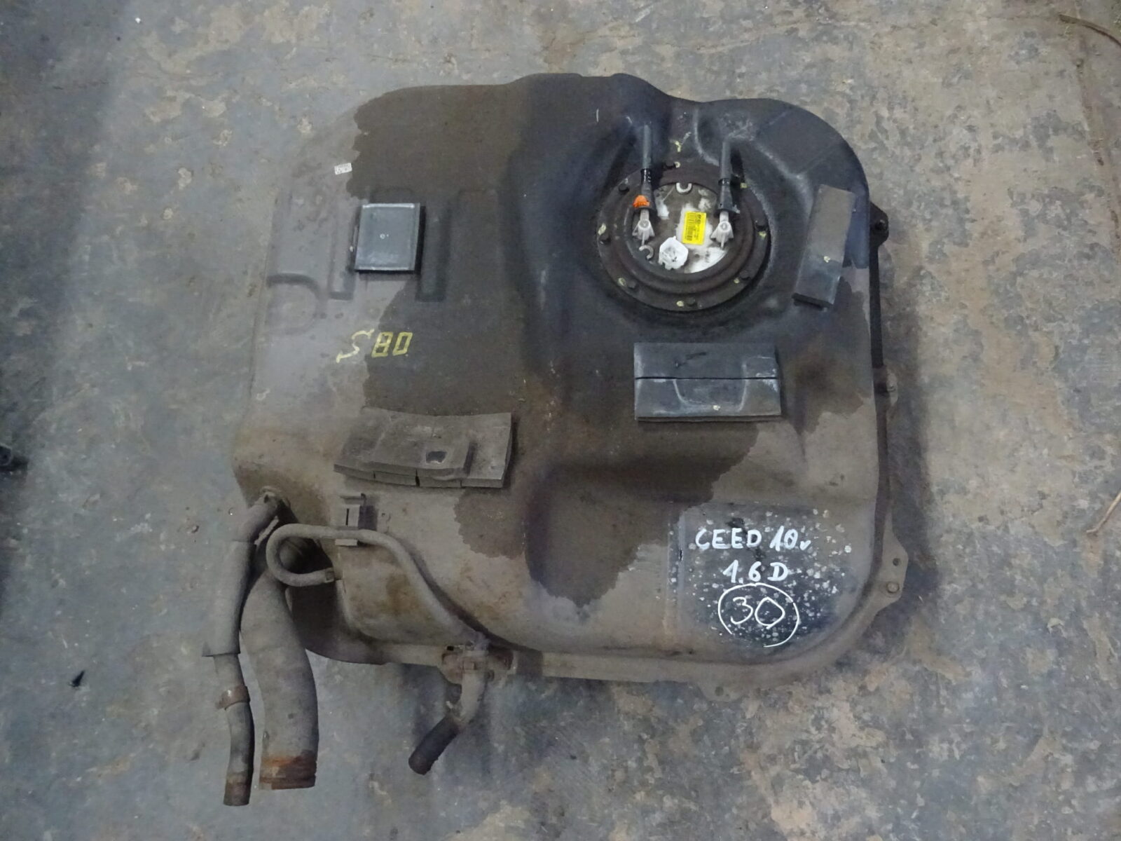 Zbiornik Paliwa Kia Ceed 3d 2010r 1.6crdi 31110-1h800