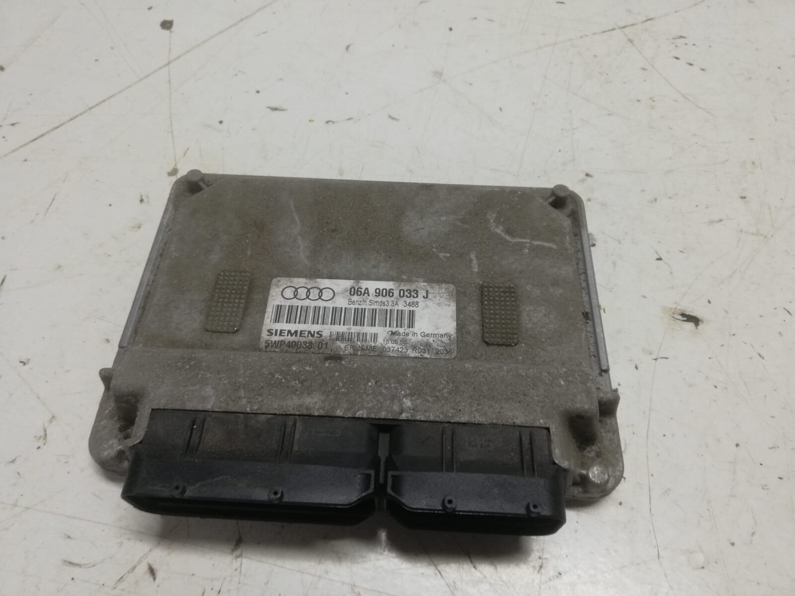 Audi A3 8l 2000r 1.6b Lift Komputer Silnika 06a906033j