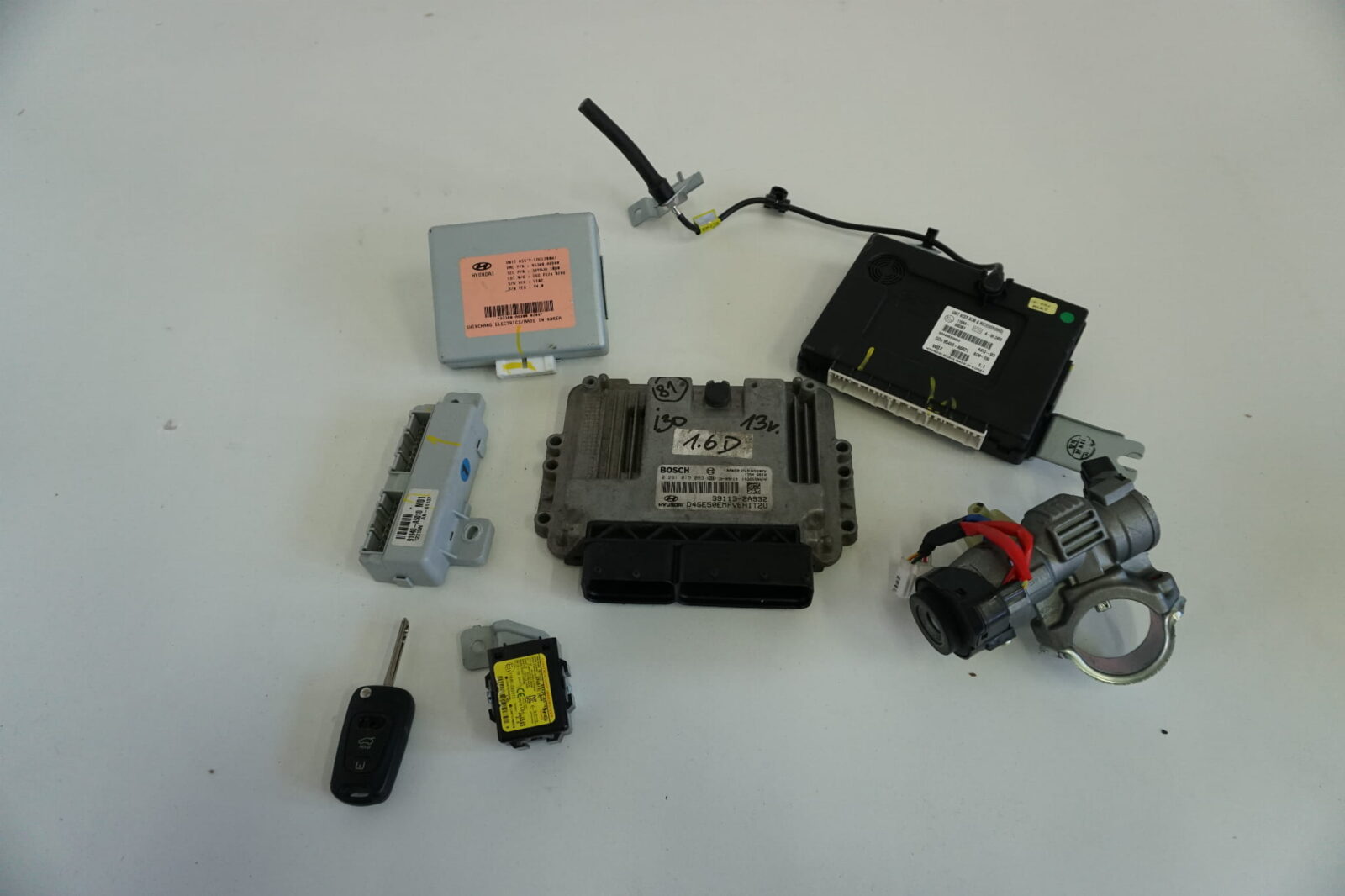 Hyundai I30 1.6 Crdi 39113-2a932 0281019083